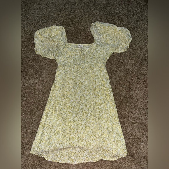 Billabong Dresses & Skirts - Billabong floral Green mini dress size small